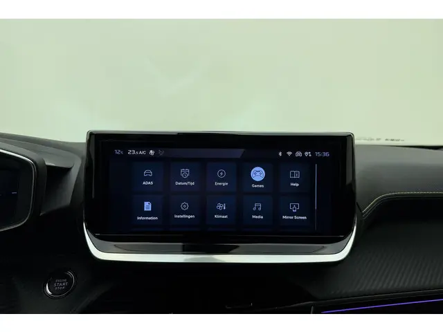 Peugeot e-2008 EV GT 54 kWh 2024 Elektrisch 27