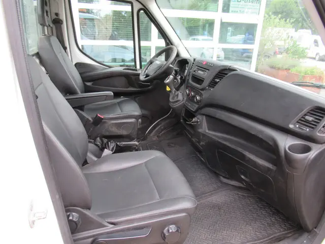 Iveco Daily 35C17 3.0 345 NIDO Winterdienst 2016 Diesel 8