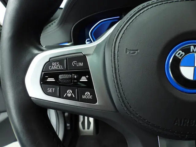 BMW 5 Serie Touring 530e 2024 Hybride Benzine 13