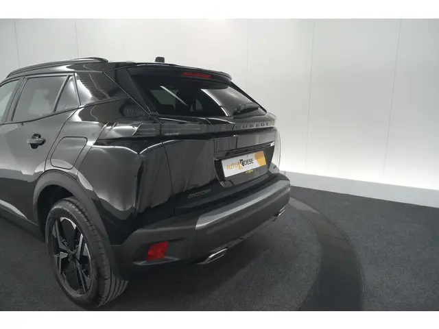 Peugeot 2008 PureTech 130 EAT8 GT 2024 Benzine 23