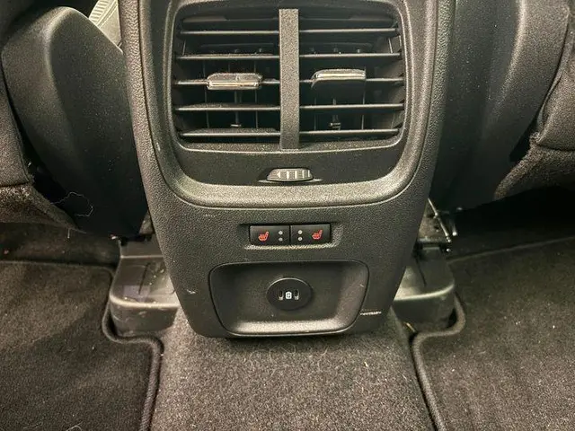 Ford Kuga 2.5 PHEV Titanium 2023 Hybride Benzine 22