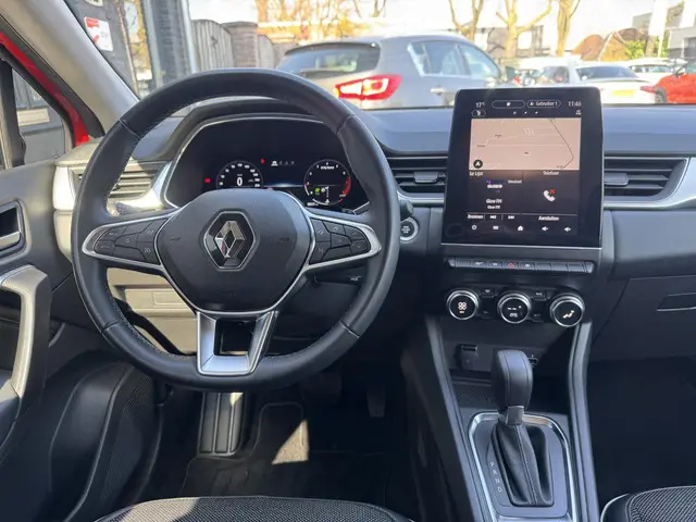 Renault Captur 1.3 TCe 140 Intens 2023 Benzine 12