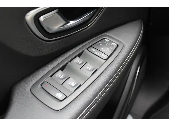 Renault Grand Scénic 1.3 TCe Bose 2018 Benzine 18