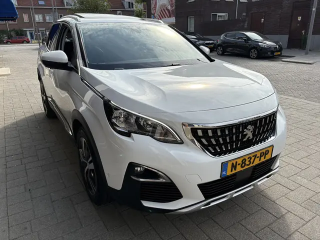 Peugeot 3008 1.2 PureTech Allure 2017 Benzine 6