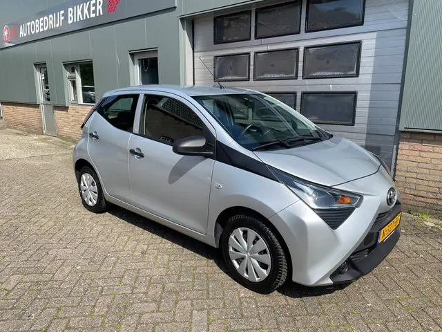 Toyota Aygo 1.0 VVT-i x-fun 2021 Benzine 6