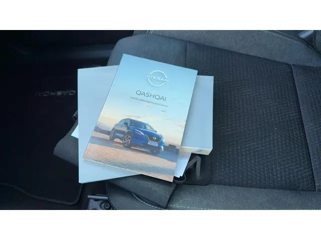 Nissan QASHQAI 1.3 MHEV N-Connecta 2023 Benzine 14