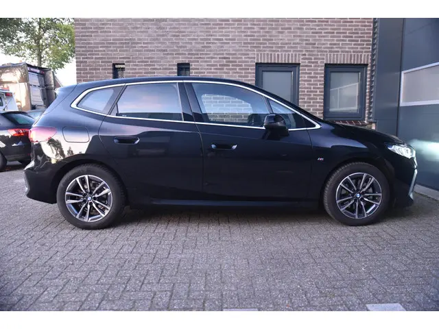 BMW 2 Serie Active Tourer 218i 2022 Benzine 36