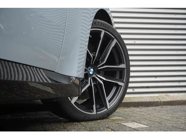 BMW 2 Serie Coupé M240i xDrive 2022 Benzine 22