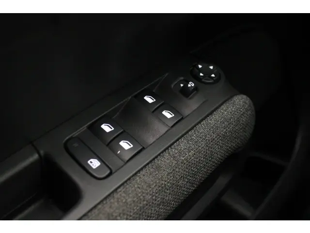 Citroën C3 Aircross 1.2 PureTech C-Series 2022 Benzine 18