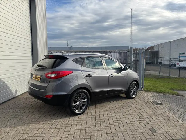 Hyundai ix35 1.6i GDI Go! 2015 Benzine 4
