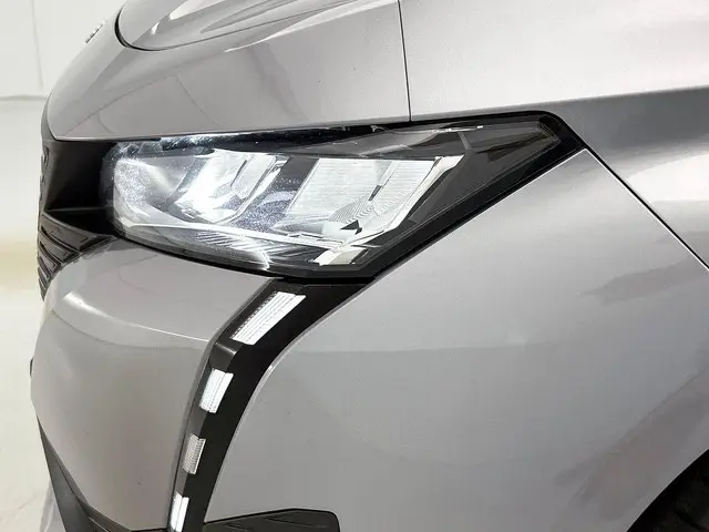 Peugeot 308 SW 1.2 130PK AUT. Business 2022 Benzine 10