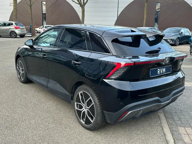 MG MG4 Electric Luxury 64 kWh 2024 Elektrisch 3