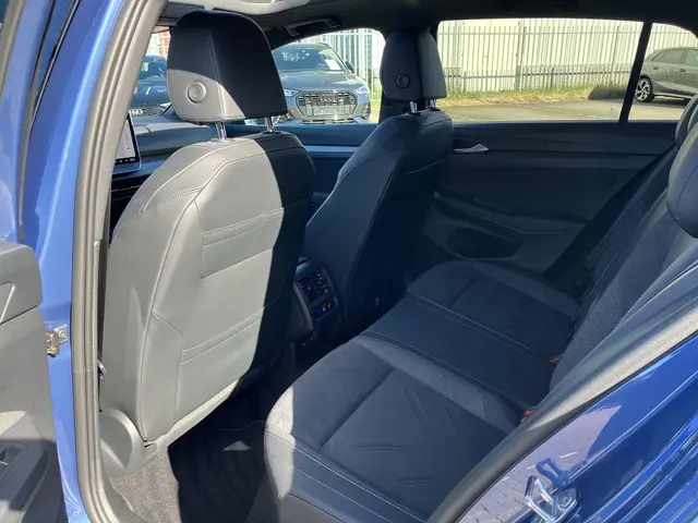 Volkswagen Golf 1.5eTSI/150PK Style DSG 2025 Benzine 20