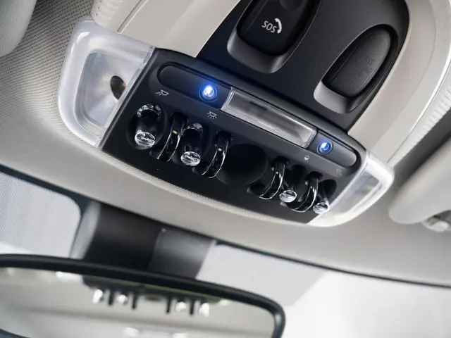 MINI 5-Deurs One Business Edition 2021 Benzine 29