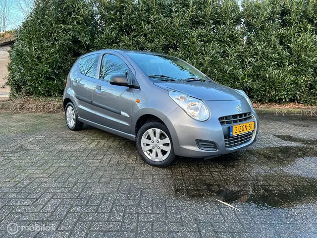Suzuki Alto 1.0 Celebration EASSS 2015 Benzine 9