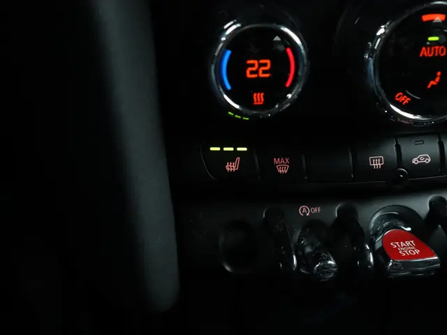 MINI 5-Deurs Cooper 2022 Benzine 16