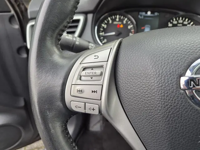 Nissan QASHQAI 1.2 Tekna 2015 Benzine 24