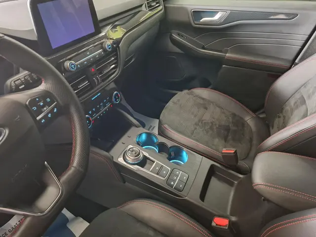 Ford Kuga 2.5 PHEV Titanium 2022 Hybride Benzine 29