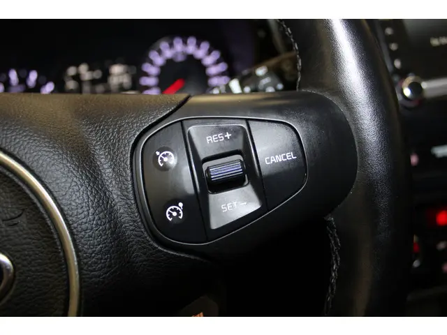 Kia Carens 1.6 GDi Premium Pack 2013 Benzine 18