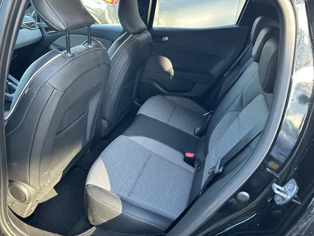 Renault Clio 1.0 TCe 90 GPF techno 2024 Benzine 8