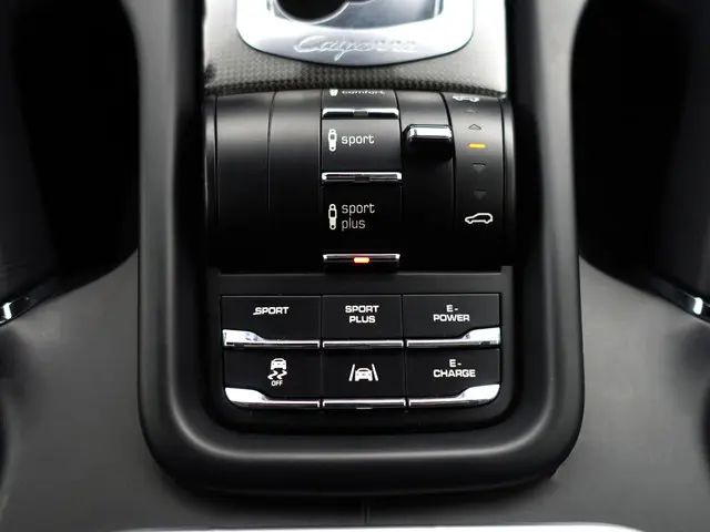 Porsche Cayenne 3.0 S E-Hybrid 2015 Hybride Benzine 15