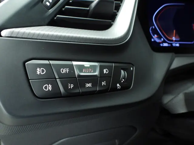 BMW 1 Serie 5-deurs 118i 2021 Benzine 22