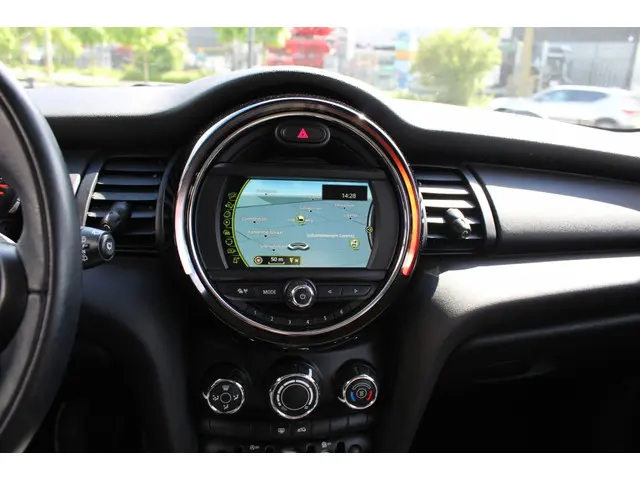 MINI One Mini 1.2 Business 2014 Benzine 14