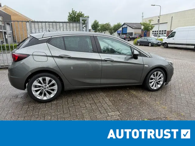 Opel Astra 1.6 CDTI Business+ 2017 Diesel 8