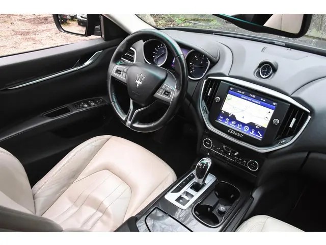 Maserati Ghibli 3.0 V6 D 2015 Diesel 27