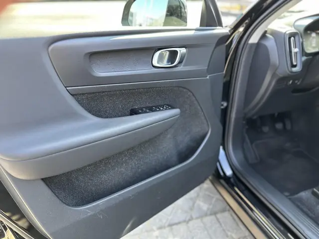 Volvo XC40 1.5 T2 Momentum Pro 2021 Benzine 21