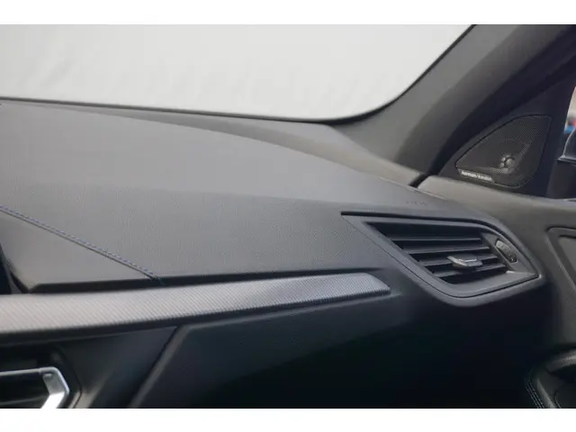 BMW 1 Serie M135i xDrive 2020 Benzine 12