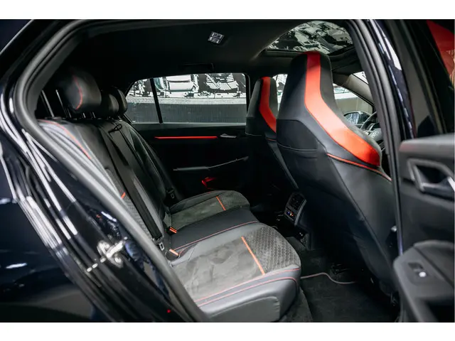 Volkswagen Golf 2.0 TSI GTI Clubsport 2024 Benzine 22