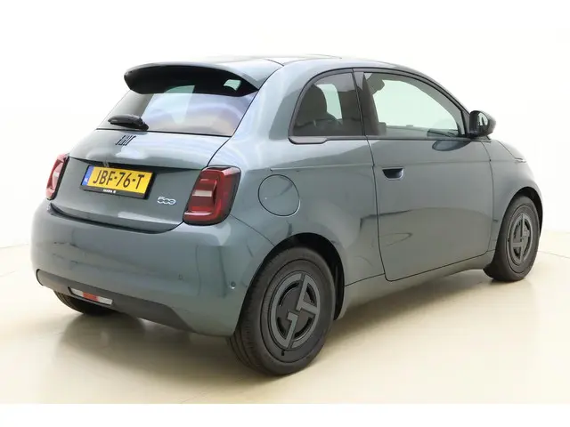 Fiat 500e Giorgio Armani Edition 42 kWh 2025 Elektrisch 2