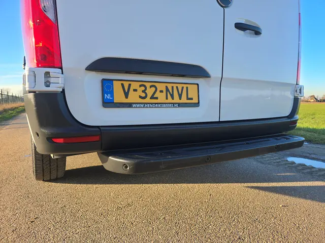 Mercedes-Benz Sprinter 315 1.9 CDI L2 H2 RWD 2023 Diesel 5