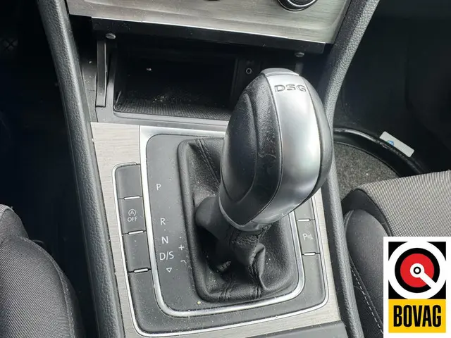 Volkswagen Golf 1.0 TSI Connected Series 2015 Benzine 17