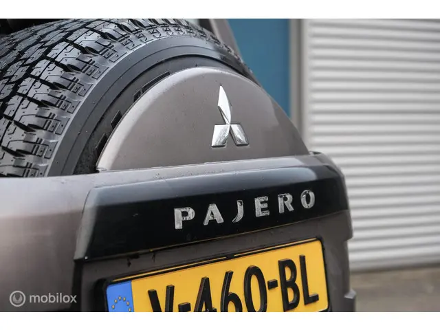 Mitsubishi Pajero 3.2 DI-D Instyle 2013 Diesel 15