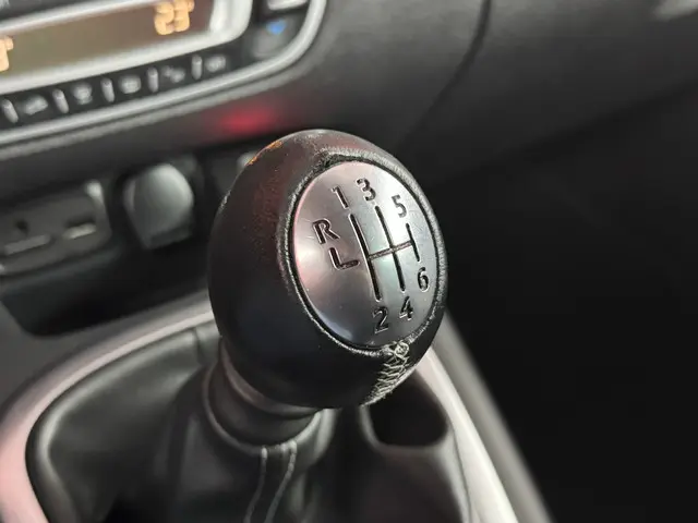 Renault Grand Scénic 1.5 dCi Bose 7p. 2014 Diesel 39