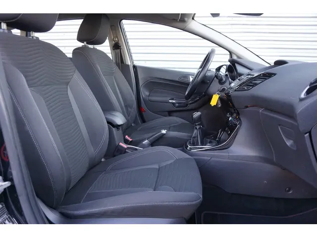 Ford Fiesta 1.0 EcoBoost Titanium 2013 Benzine 20