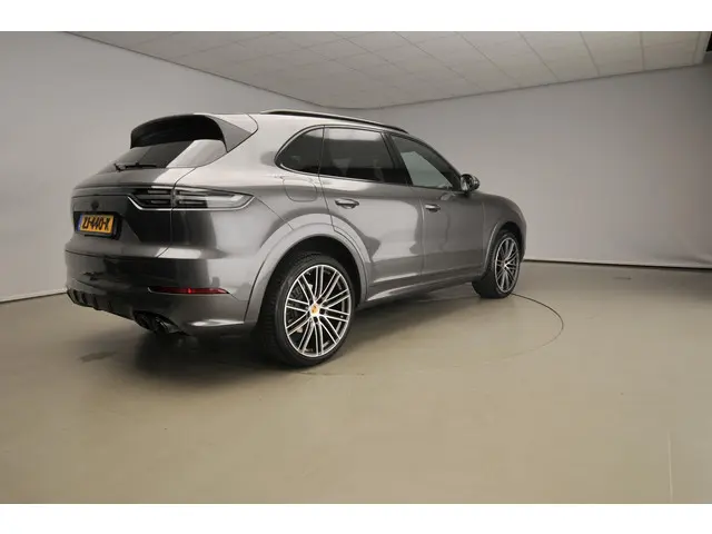 Porsche Cayenne 3.0 2019 Benzine 2