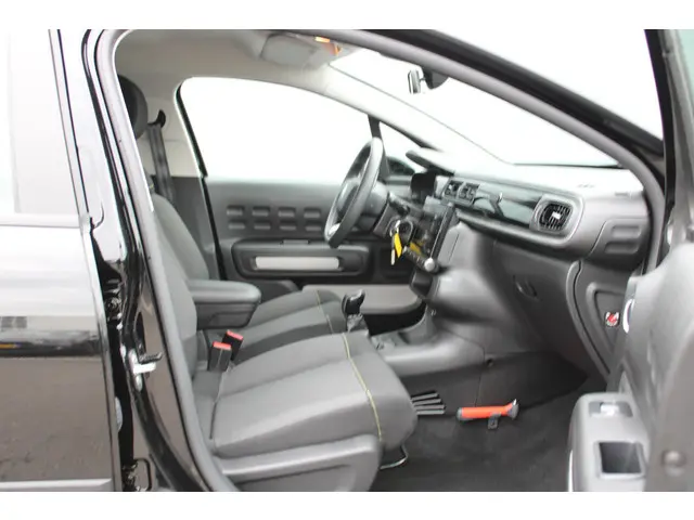 Citroën C3 1.2 PT 83PK PLUS 2024 Benzine 8