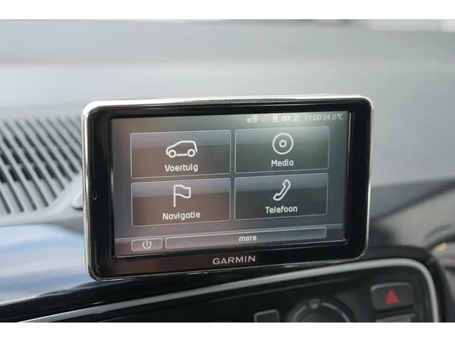 Volkswagen up! 1.0 cheer up! BlueMotion 2013 Benzine 23