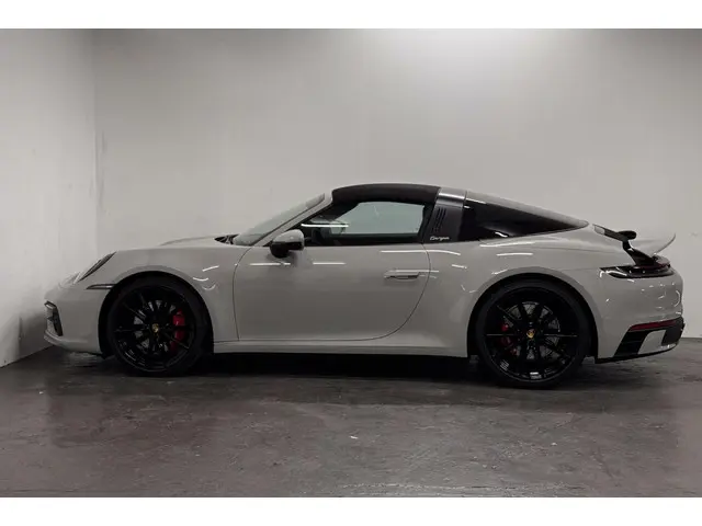 Porsche 911 Cabrio 911 Targa 4 S 2021 Benzine 10