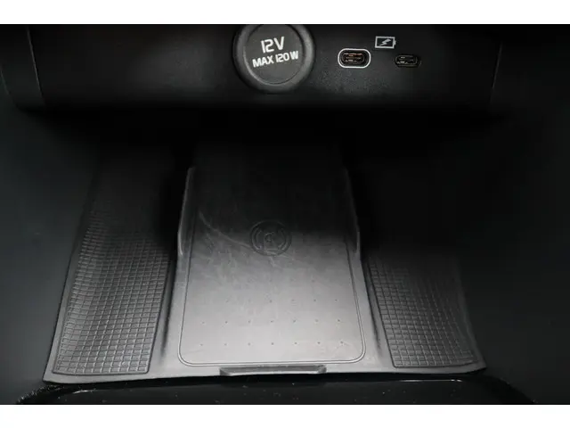 Volvo XC40 Recharge Core 70 kWh 2023 Elektrisch 18