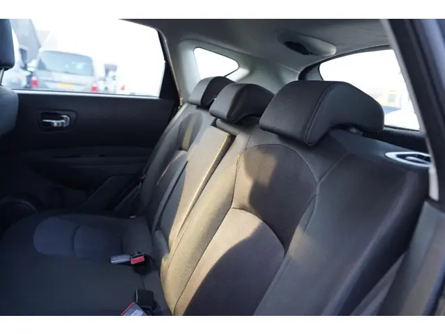 Nissan QASHQAI 2.0 Accenta 4x4 2013 Benzine 37