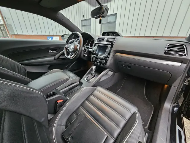 Volkswagen Scirocco 2.0 TDI Aut/Kantldak/Xenon 2016 Diesel 10