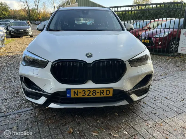 BMW X1 sDrive18i High Executive 2019 Benzine 11