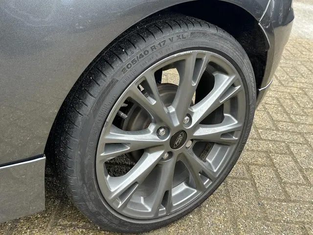 Ford Fiesta 1.0 EcoBoost ST Line 2017 Benzine 18