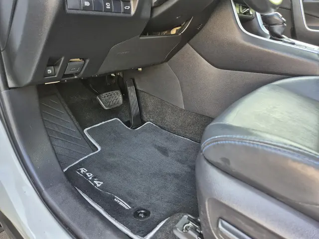 Toyota RAV4 2.5 Hybrid AWD Bi-Tone 2020 Hybride Benzine 54