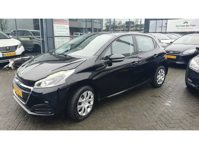 Peugeot 208 1.2 PureTech Active 2016 Benzine 6