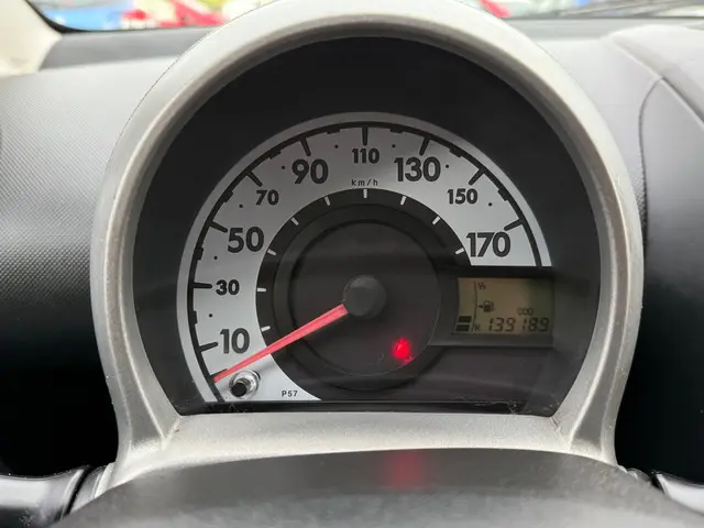 Toyota Aygo 1.0 VVT-i Now 2014 Benzine 12